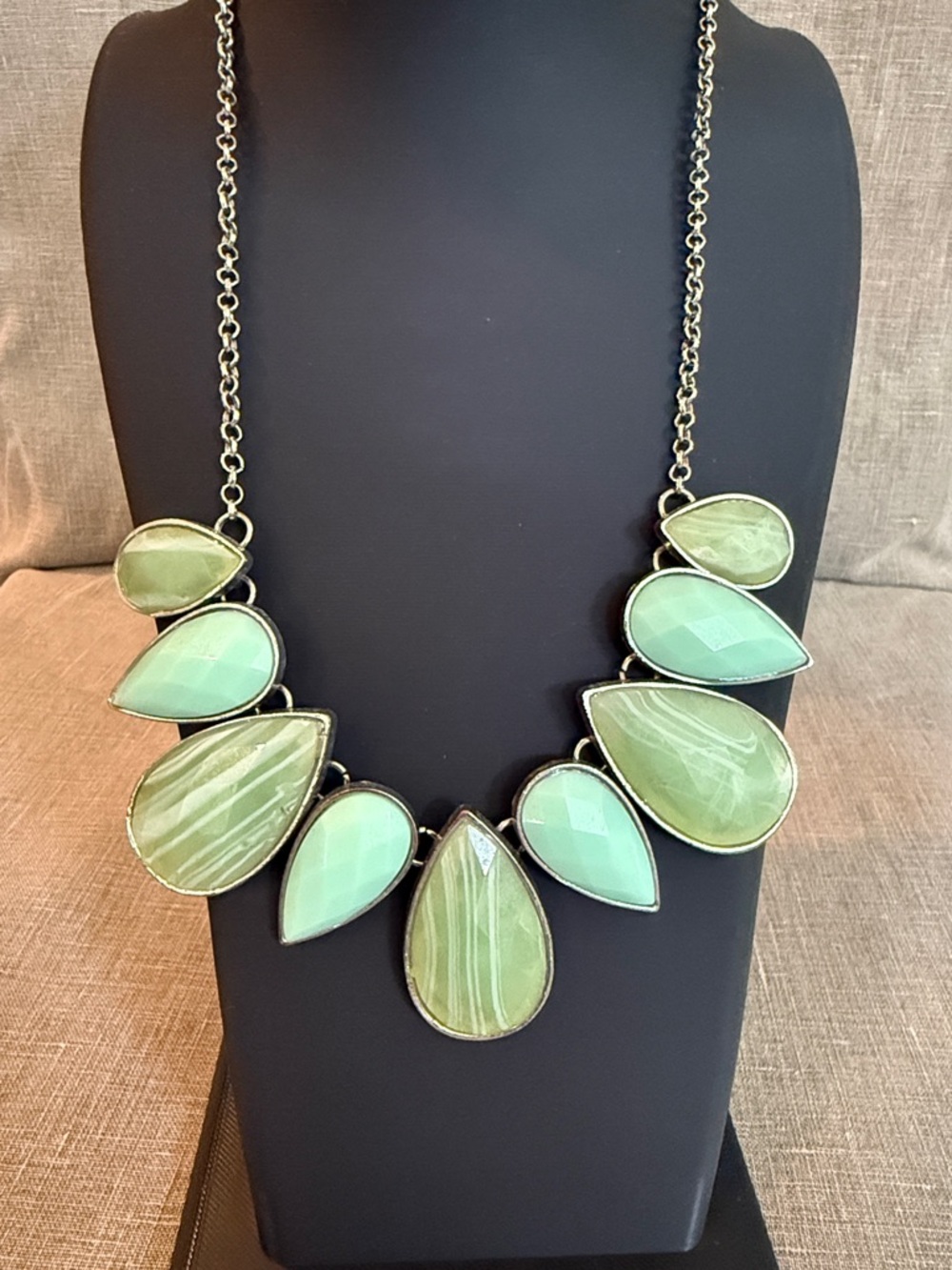 Charming Charlie Statement Aqua Green Cabochon 18” Teardrop Necklace Silver Tone